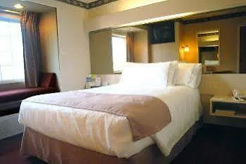 Microtel & By Wyndham Springfield