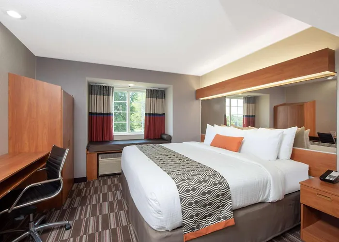 Microtel & By Wyndham Hotel Springfield