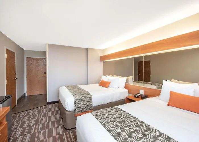 Microtel & By Wyndham 2* Springfield