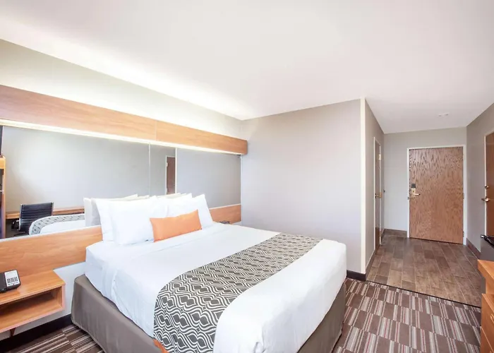 Microtel & By Wyndham 2* Springfield