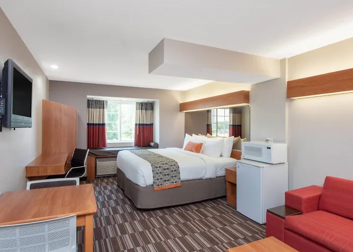 Hotel Microtel & By Wyndham
