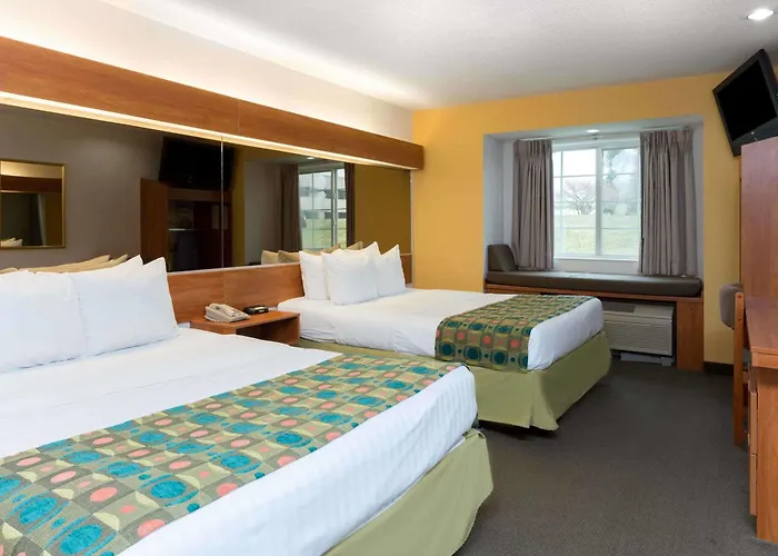 Microtel & By Wyndham Hotel 2*