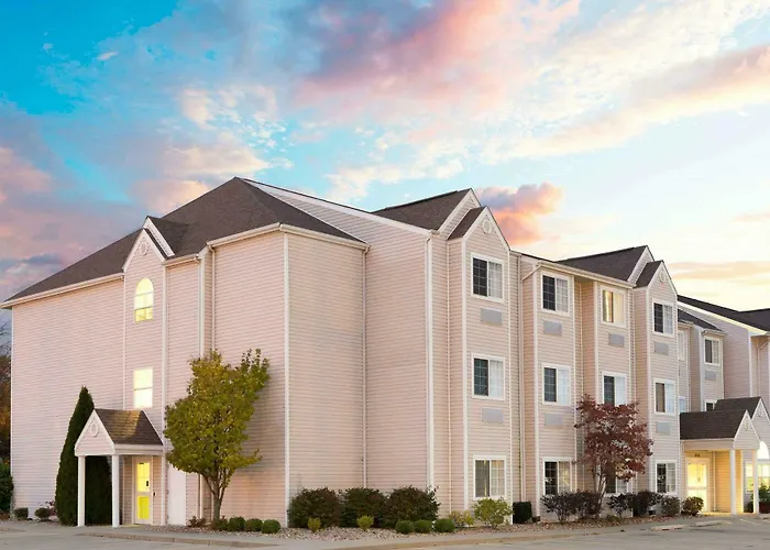 Hotel Microtel & By Wyndham